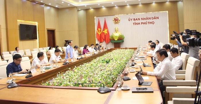 Quang cảnh buổi làm việc