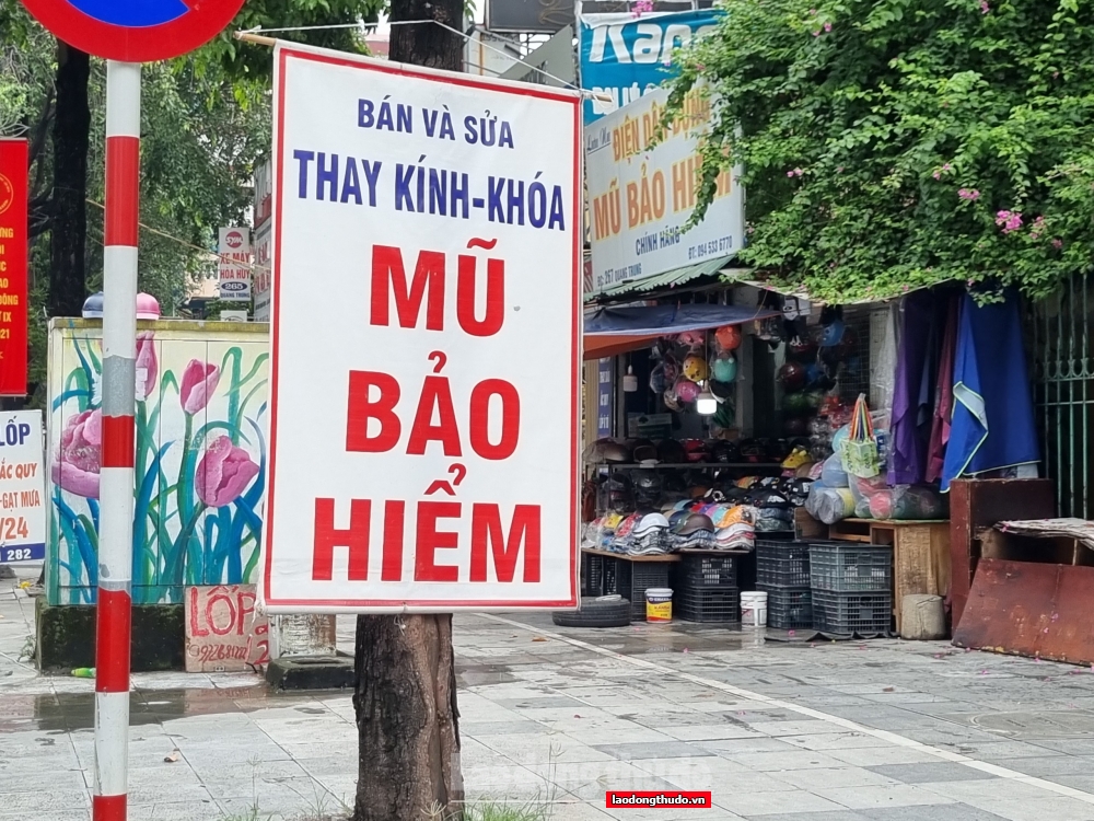 Phường Quang Trung (quận Hà Đông): Tràn lan tình trạng lấn chiếm lòng đường, vỉa hè