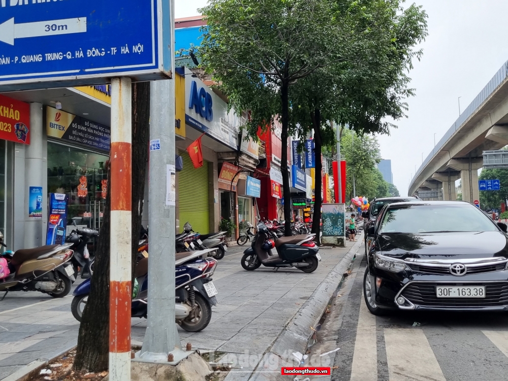 Phường Quang Trung (quận Hà Đông): Tràn lan tình trạng lấn chiếm lòng đường, vỉa hè