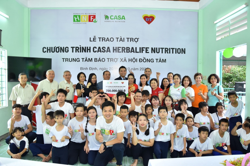 -	Lễ tái ký kết chương trình Casa Herbalife Nutrition tại TTBTXH Đồng Tâm 