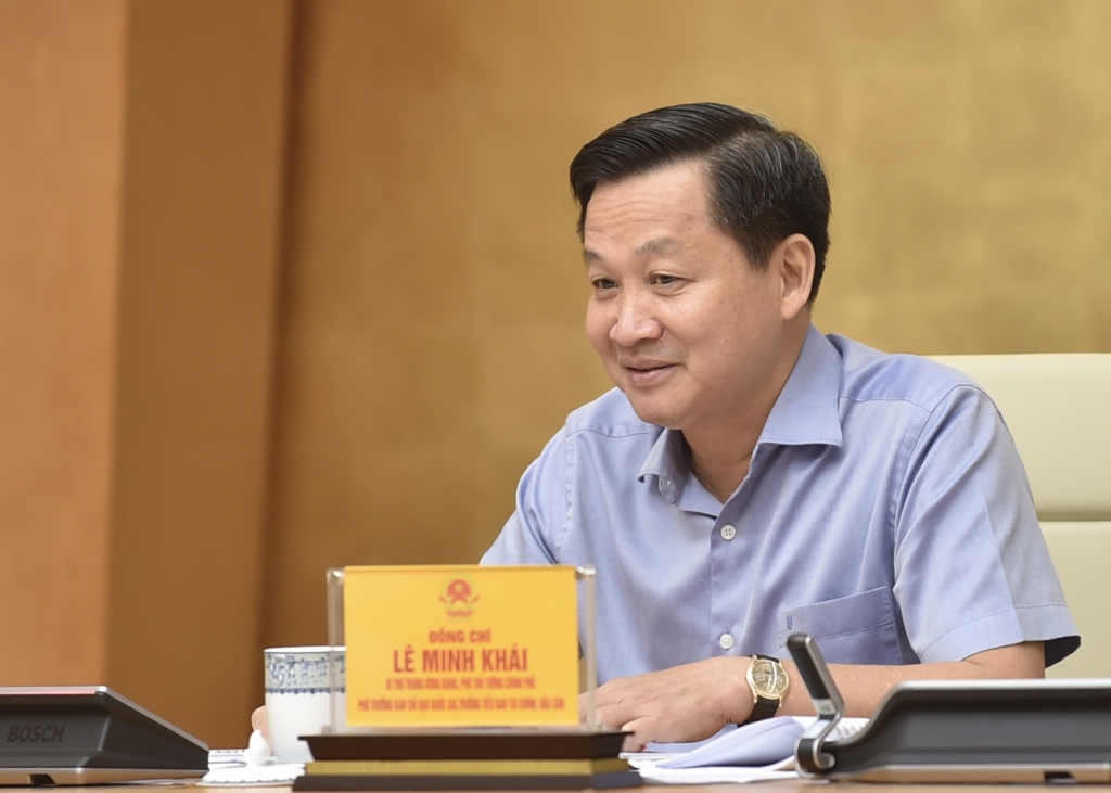 Phó Thủ tướng Lê Minh Khái cho biết kế hoạch phục hồi và phát triển kinh tế đang được khẩn trương xây dựng