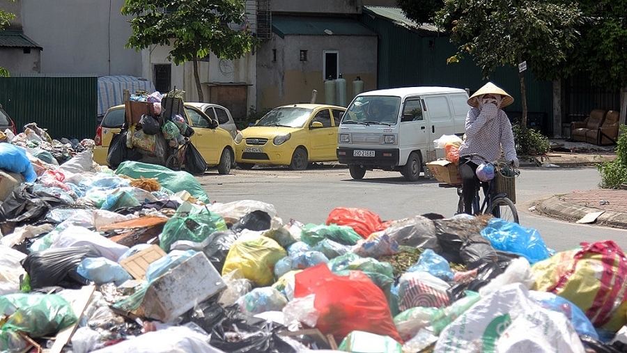 Rác thải đang là vấn đề nóng tại nhiều đô thị