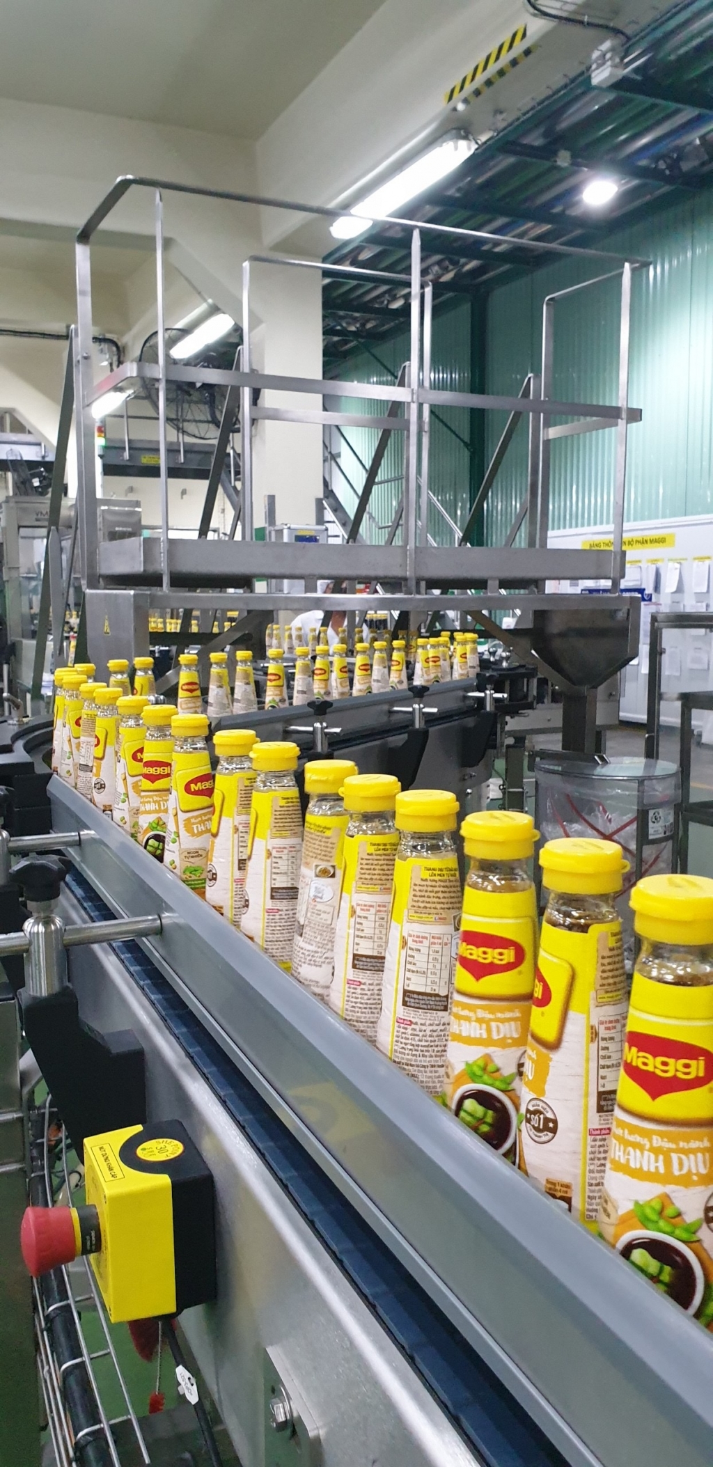 Sản phẩm Maggi được sản xuất tại nhà máy Nestlé.