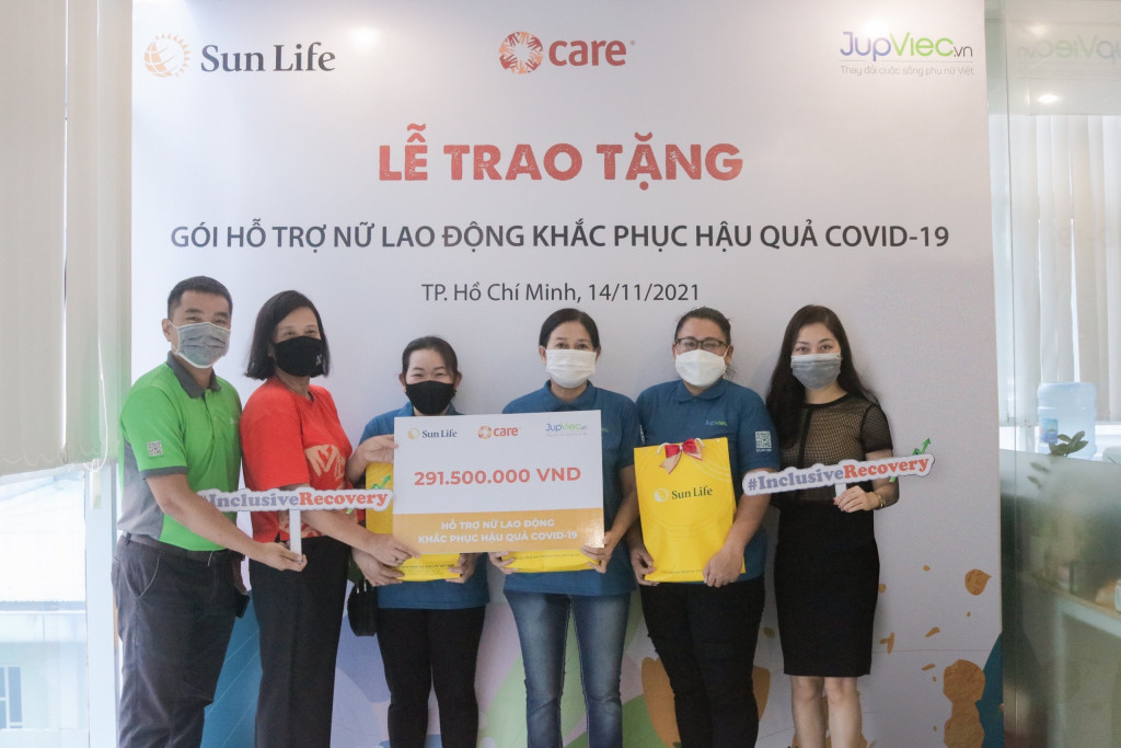 Sun Life Việt Nam triển khai gói hỗ trợ trị giá gần 300 triệu đồng dành cho lao động giúp việc tại TP HCM