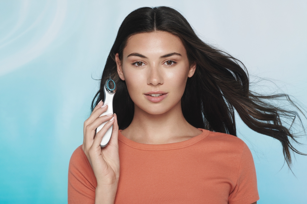 Nu Skin đã nghiên cứu, phát triển và ứng dụng công nghệ xung điện độc quyền thông qua sản phẩm ageLOC Boost với hiệu quả tối ưu
