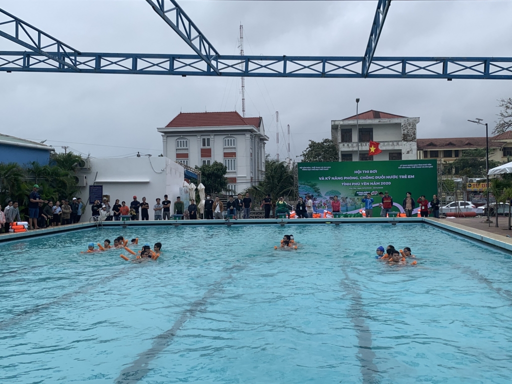 07. Trò chơi rèn luyện kỹ năng an toàn trong môi trường nước, kỹ năng cứu đuối an toàn