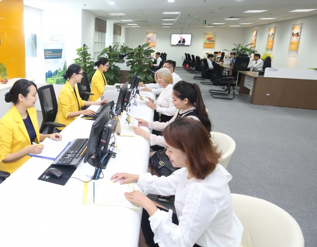 Sun Life Việt Nam là công ty bảo hiểm nhân thọ với 100% vốn từ Sun Life