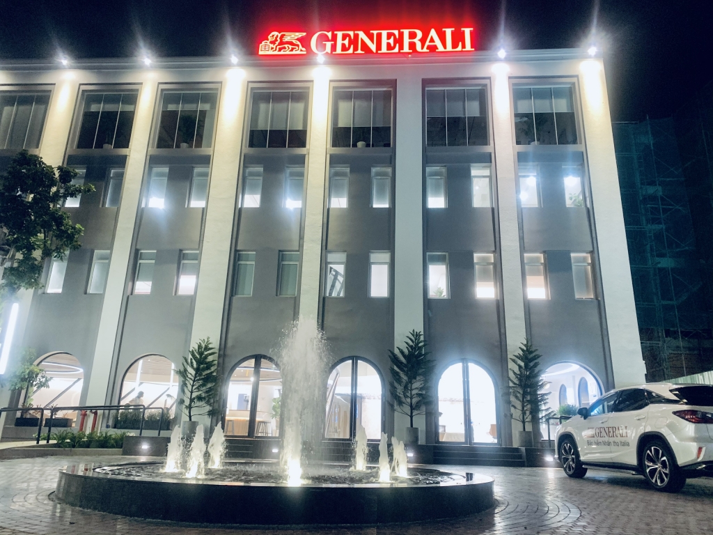 Generali Plaza có kiến trúc cảnh quan ấn tượng, mang đậm phong cách của một quảng trường châu Âu. Trong văn hóa Ý, thì “plaza” chính là nhịp đập trái tim, là hơi thở của cuộc sống thường nhật tại mỗi đô thị Ý Generali Plaza có kiến trúc cảnh quan ấn tượng, mang đậm phong cách của một quảng trường châu Âu. Trong văn hóa Ý, thì “plaza” chính là nhịp đập trái tim, là hơi thở của cuộc sống thường nhật tại mỗi đô thị Ý