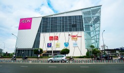 UNIQLO khai trương cửa hàng tại AEON MALL Bình Tân