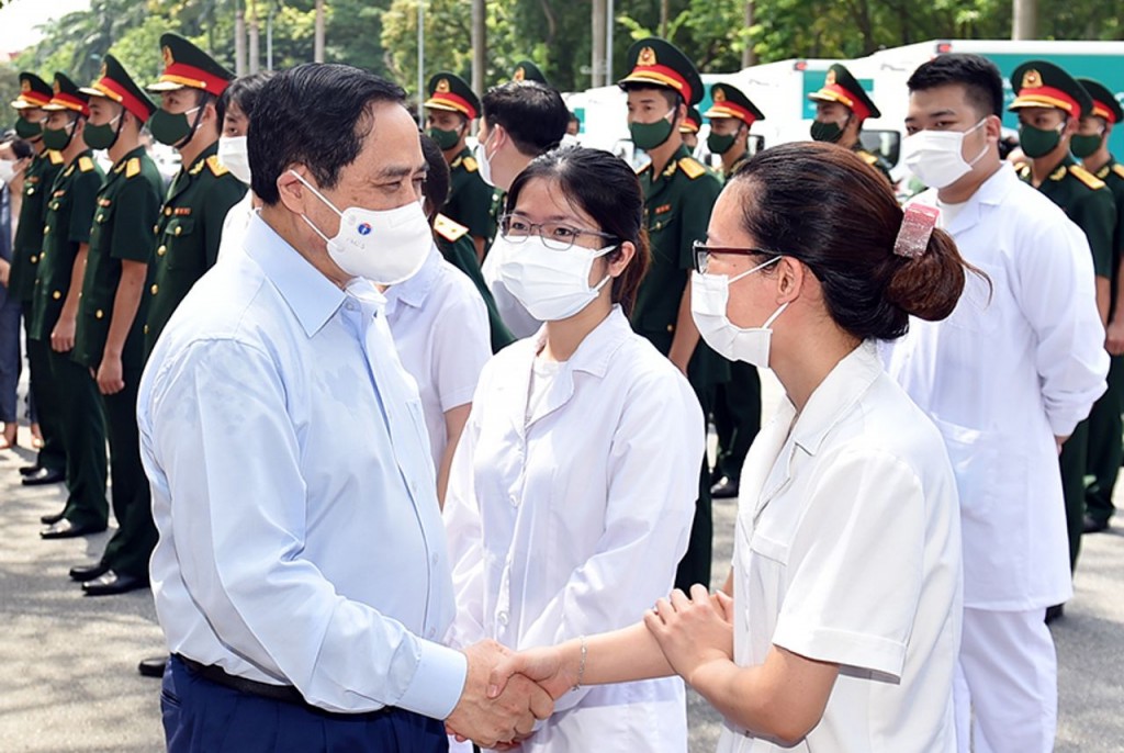 Thủ tướng Chính phủ Phạm Minh Chính động viên đội ngũ y, bác sĩ 