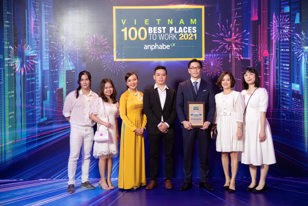LIXIL Việt Nam vinh dự lọt Top 100 Nơi làm việc tốt nhất Việt Nam 2021