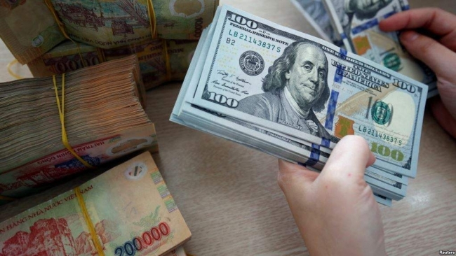 Tỷ giá USD hôm nay 4/1: Nhà đầu tư kém mặn mà