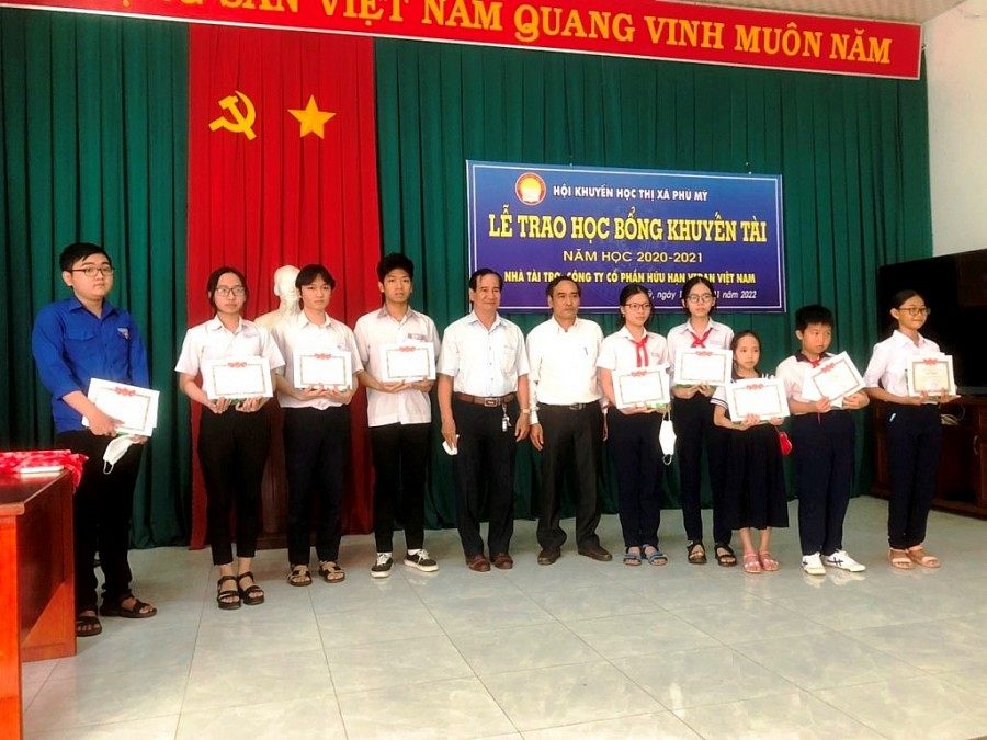 Công ty Vedan Việt Nam đã đồng hành cùng hội khuyến học thị xã Phú Mỹ