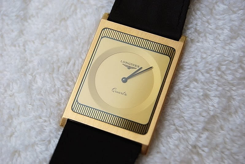 Chiếc đồng hồ Longines cổ được ra mắt vào năm 1979 có độ mỏng ấn tượng và vượt qua kỷ lục trước đó là 2mm