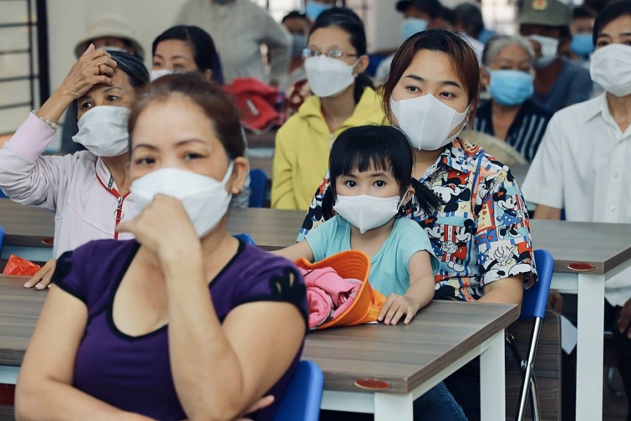 Ngày Mai Cho Em” hướng đến sẻ chia khó khăn, khích lệ tinh thần các em thiếu nhi không may mất cha, mẹ, có hoàn cảnh khó khăn do Covid-19, mang đến cho các em một cái Tết ấm áp, yêu thương