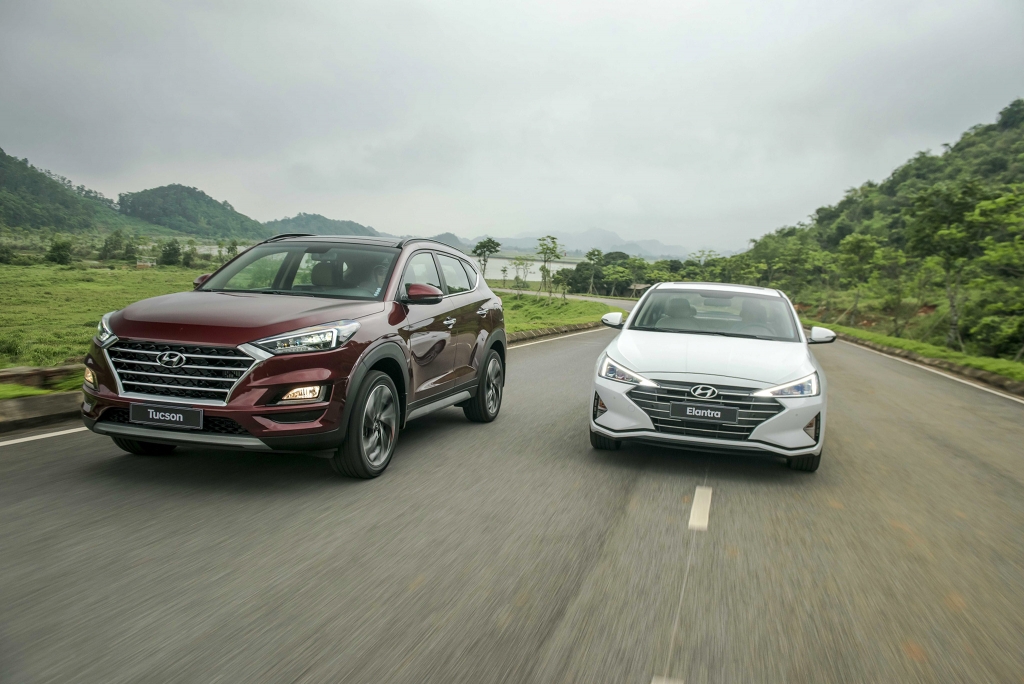 Hai mẫu xe Hyundai Tucson và Elantra 