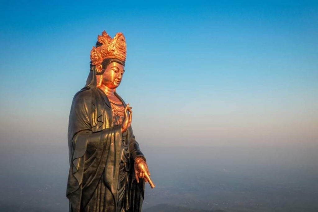 Đầu xuân Lễ Phật, Bái Linh Sơn Thánh Mẫu, chiêm ngưỡng Tượng Phật Bà cao nhất Châu Á
