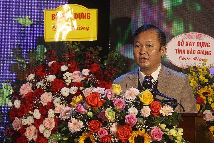Đồng chí Nguyễn Đại Lượng, Chủ tịch UBND huyện Việt Yên tại buổi lễ công bố quyết định công nhận huyện đạt tiêu chí đô thị loại IV trực thuộc tỉnh Bắc Giang