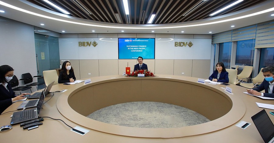 Đại diện các đơn vị BIDV tham dự Diễn đàn SUFIP