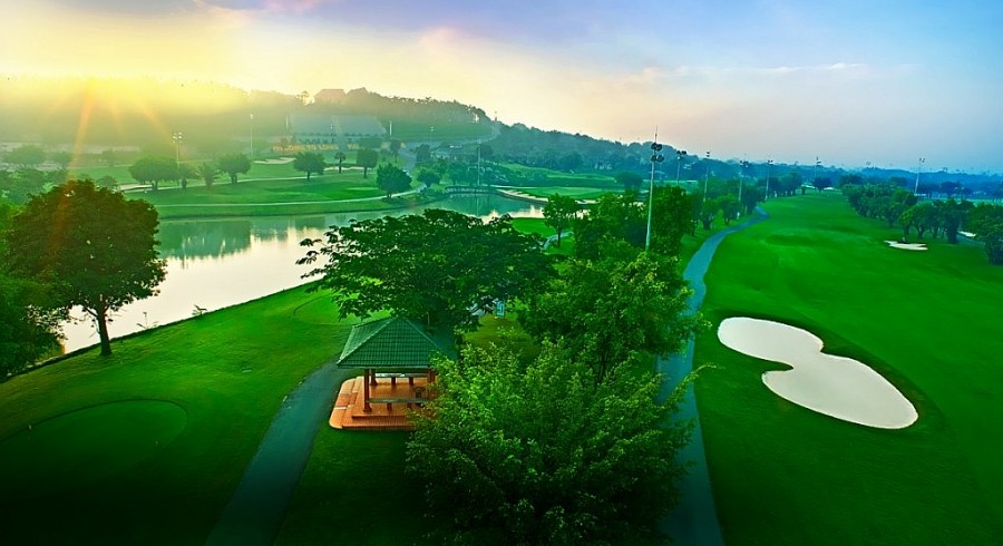 Sân Golf Long Thành - Sân Golf đầu tiên do người Việt Nam tự đầu tư, quy hoạch, xây dựng, thiết kế, quản lý theo tiêu chuẩn quốc tế được đầu tư xây dựng bởi công ty Golf Long Thành.