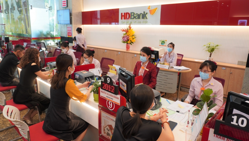 HDBank ưu đãi phí cho khách hàng mở tài khoản doanh nghiệp