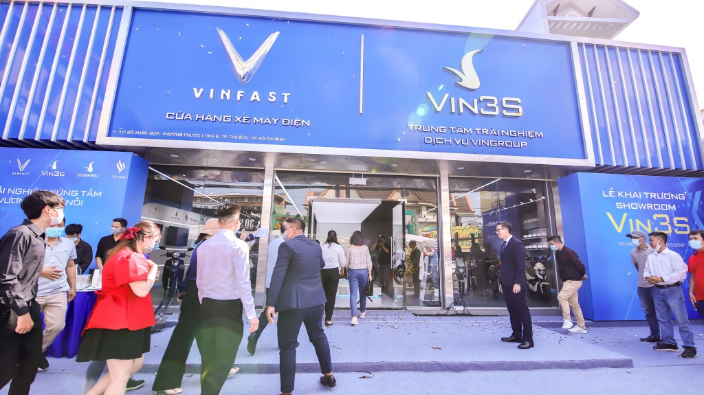 Khai trương 64 showroom xe máy điện VinFast kết hợp trung tâm trải nghiệp Vin3S toàn quốc