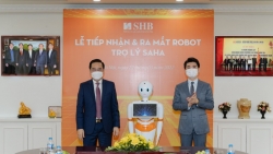 Nâng cao trải nghiệm khách hàng, SHB đưa Robot thông minh vào phục vụ giao dịch