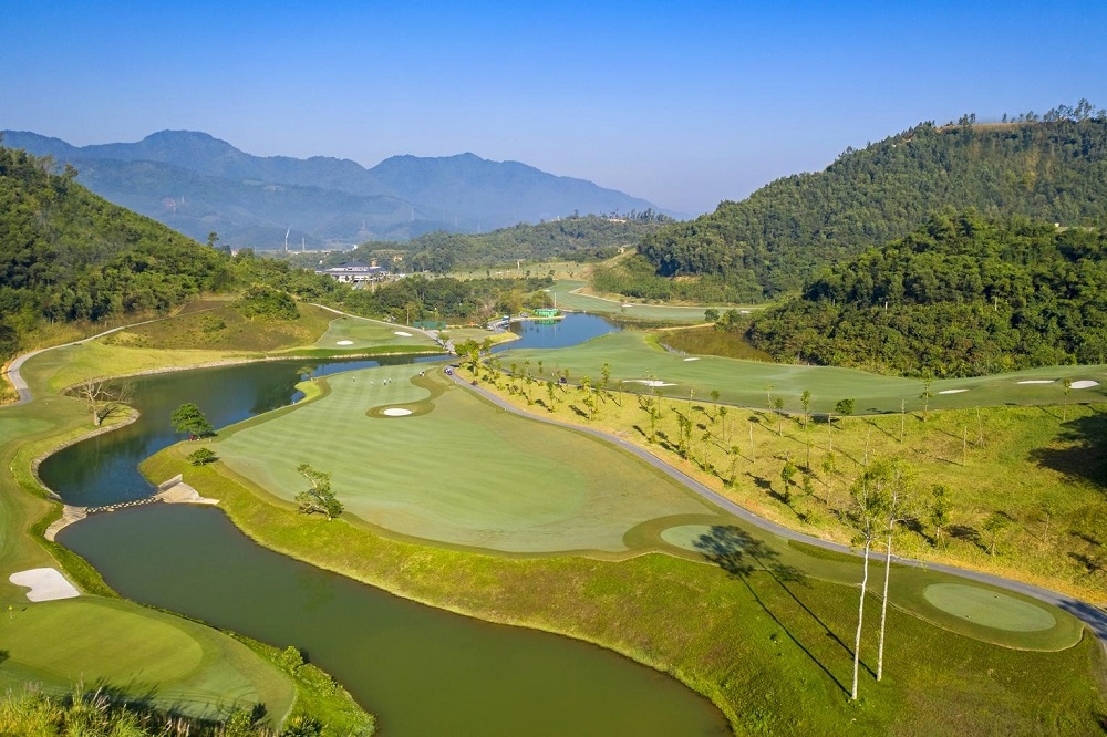 Một góc sân golf Geleximco Hilltop Valley Golf Club (Hòa Bình).