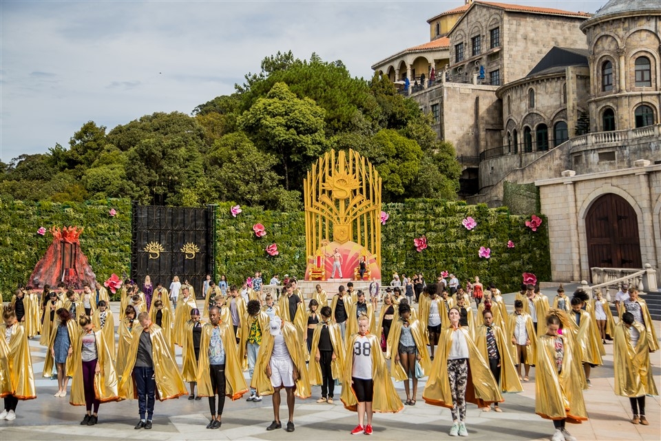 Vũ hội Ánh Dương tại Ba Na Hills