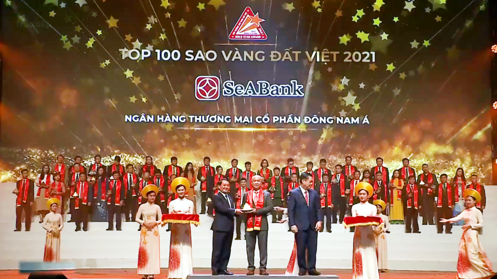 SeABank, mã chứng khoán SSB) vừa được vinh danh tại lễ trao giải “Top 100 doanh nghiệp Sao Vàng ­đất Việt năm 2021