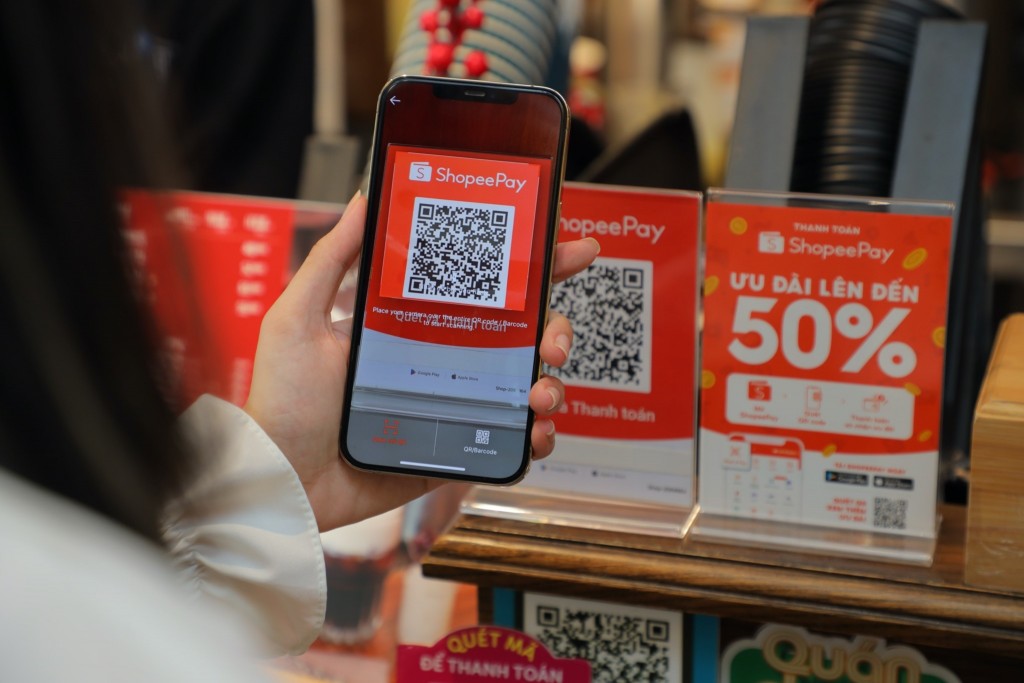 Chi tiêu tiện lợi, an toàn và tiết kiệm hơn với tính năng quét QR Scan & Pay