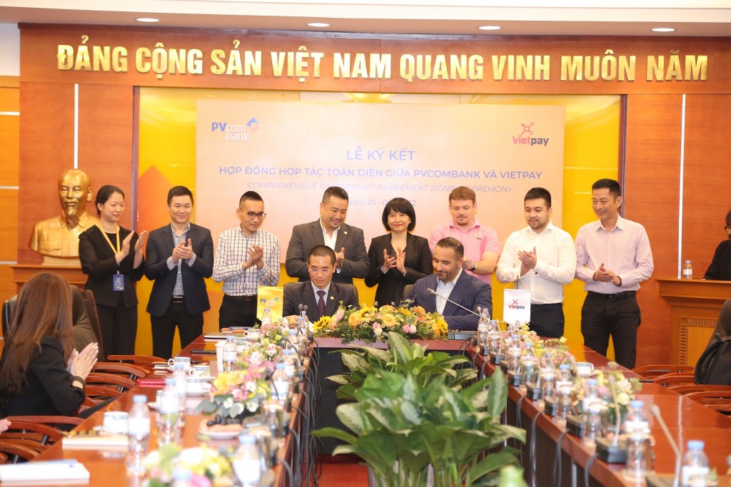 PVcomBank và Công ty TNHH Công nghệ Vietpay ký kết hợp tác toàn diện về thanh toán và phát hành thẻ 