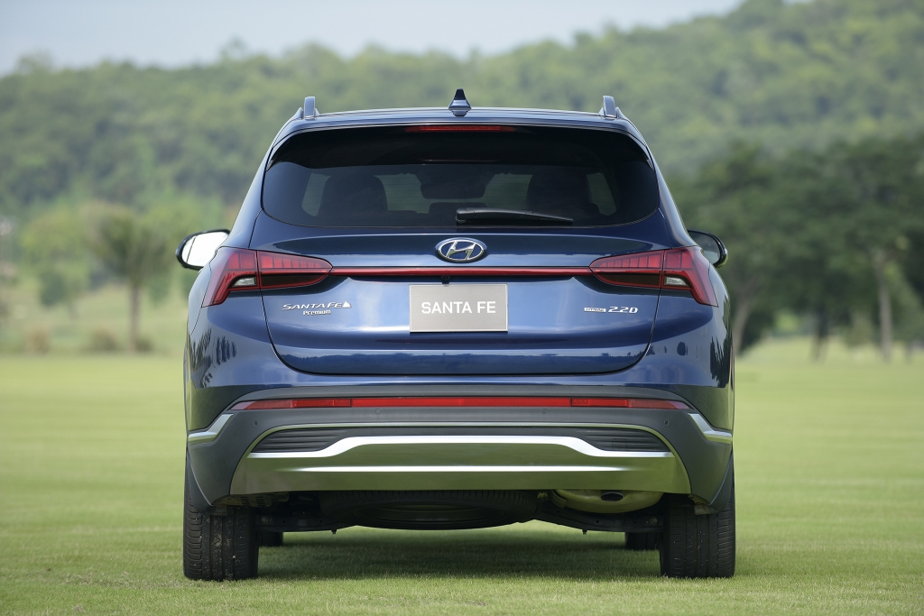 Hyundai Santa Fe 2021 chính thức ra mắt tại Việt Nam