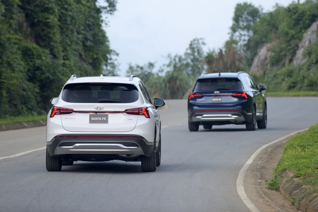 Hyundai Santa Fe 2021 chính thức ra mắt tại Việt Nam