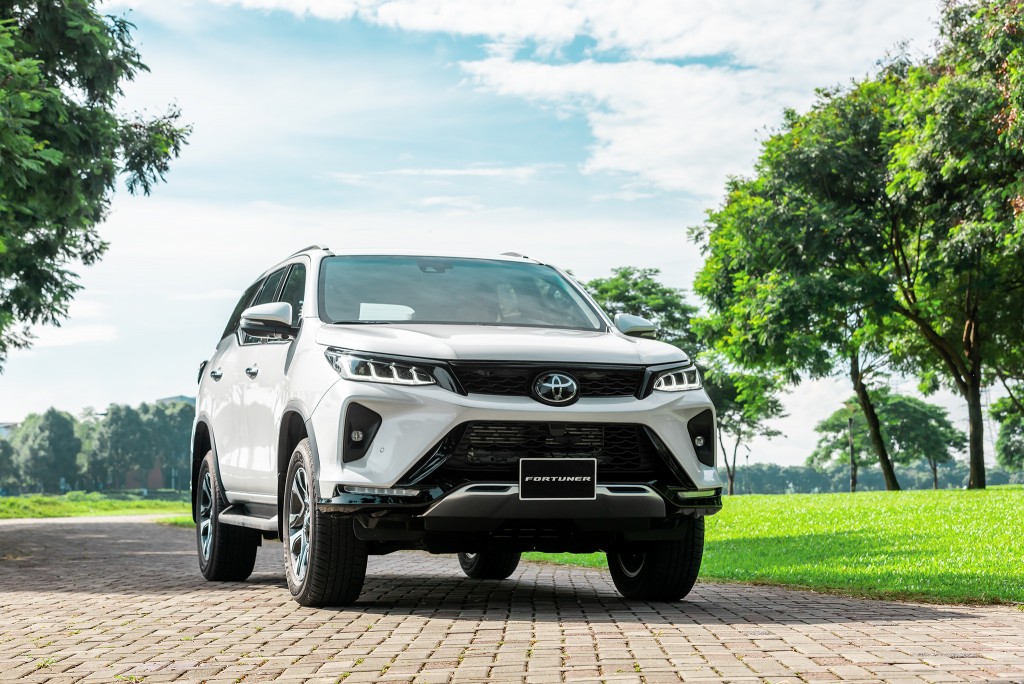 Toyota Việt Nam chính thức giới thiệu  Fortuner 2022 - “Lướt hành trình, Đậm dấu ấn”