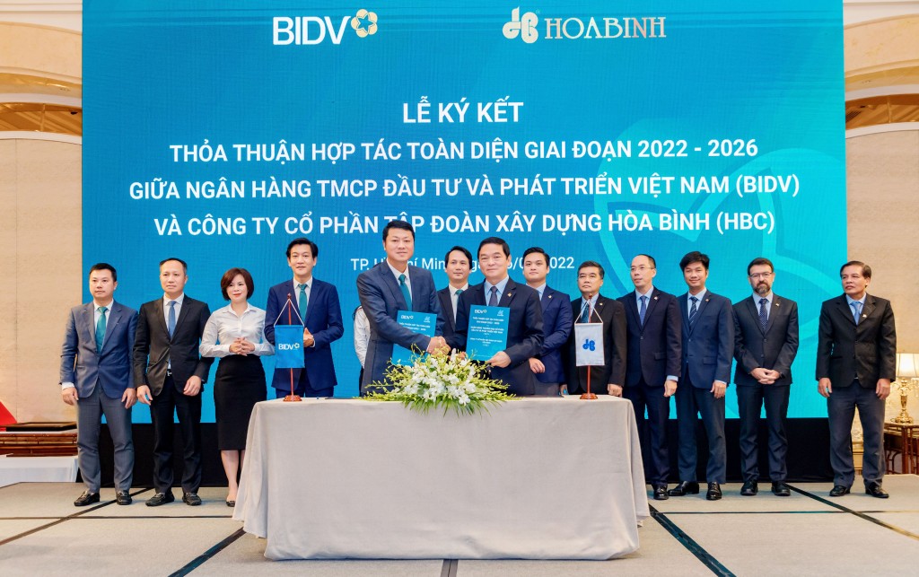 Tập đoàn Xây dựng Hòa Bình và BIDV kí kết hợp tác toàn diện