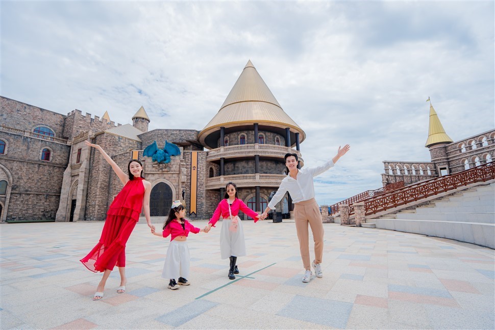 Vui không giới hạn, uống cạn men say trong Lễ hội B’estival ẩm thực và bia tại Sun World Ba Na Hills