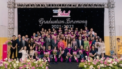 TH School chào đón những sinh viên năm nhất về dự lễ tốt nghiệp đặc biệt