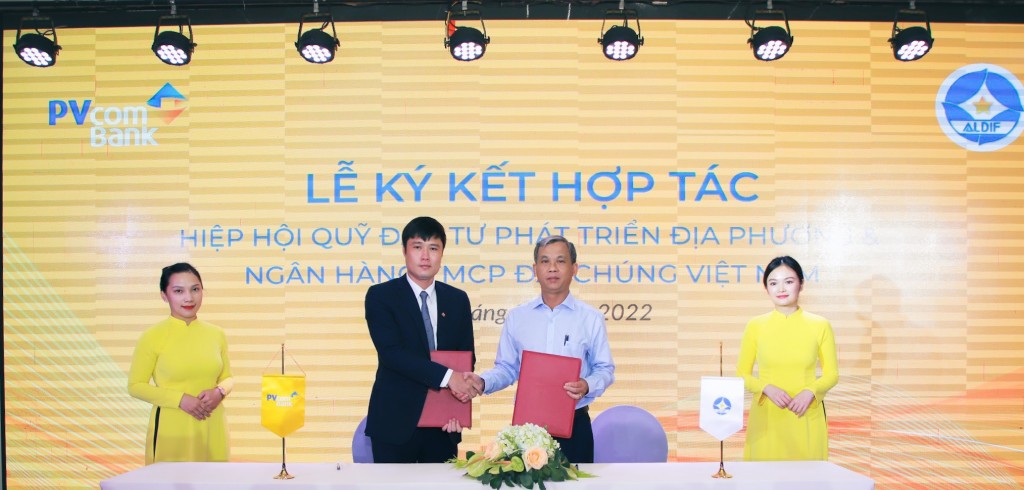 PVcomBank ký biên bản ghi nhớ hợp tác với Hiệp hội Quỹ đầu tư phát triển địa phương 