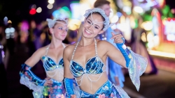 Đà Nẵng “bùng nổ” trong đêm mở màn lễ hội Carnival đường phố Sun Fest