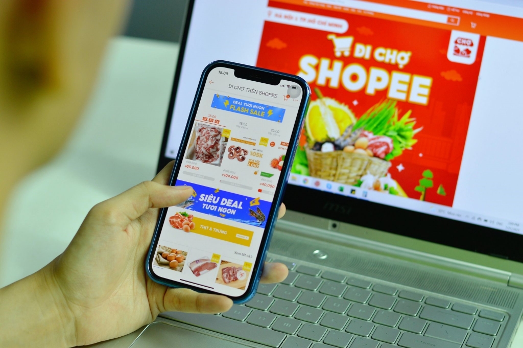 “Đi chợ Shopee”: lựa chọn mới để mua thực phẩm, nhu yếu phẩm mùa giãn cách