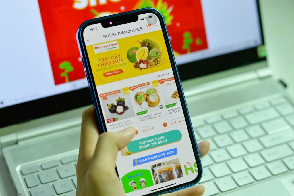 “Đi chợ Shopee”: lựa chọn mới để mua thực phẩm, nhu yếu phẩm mùa giãn cách