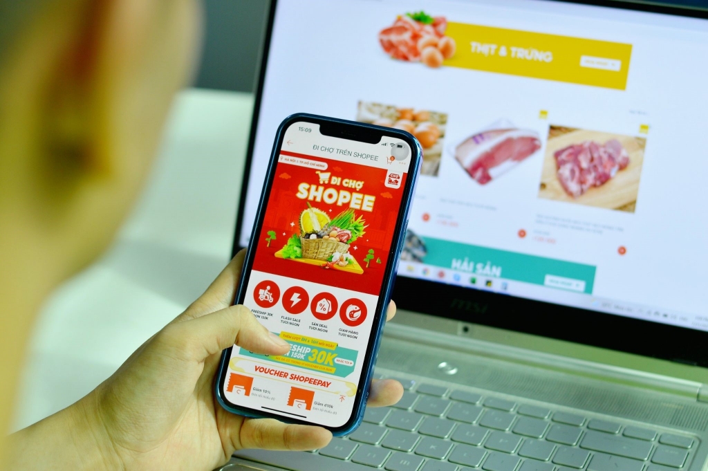 “Đi chợ Shopee”: lựa chọn mới để mua thực phẩm, nhu yếu phẩm mùa giãn cách