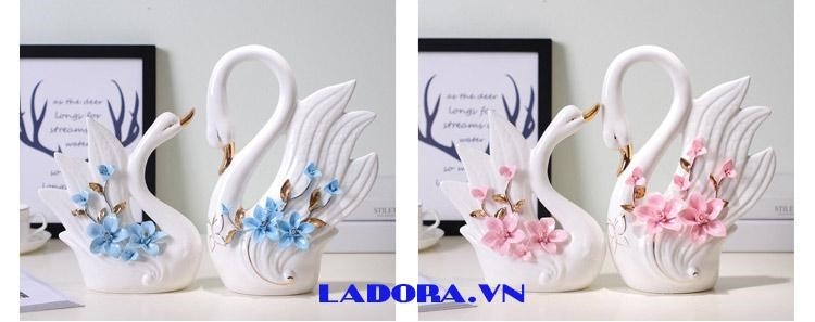 Đôi chim thiên nga dễ thương