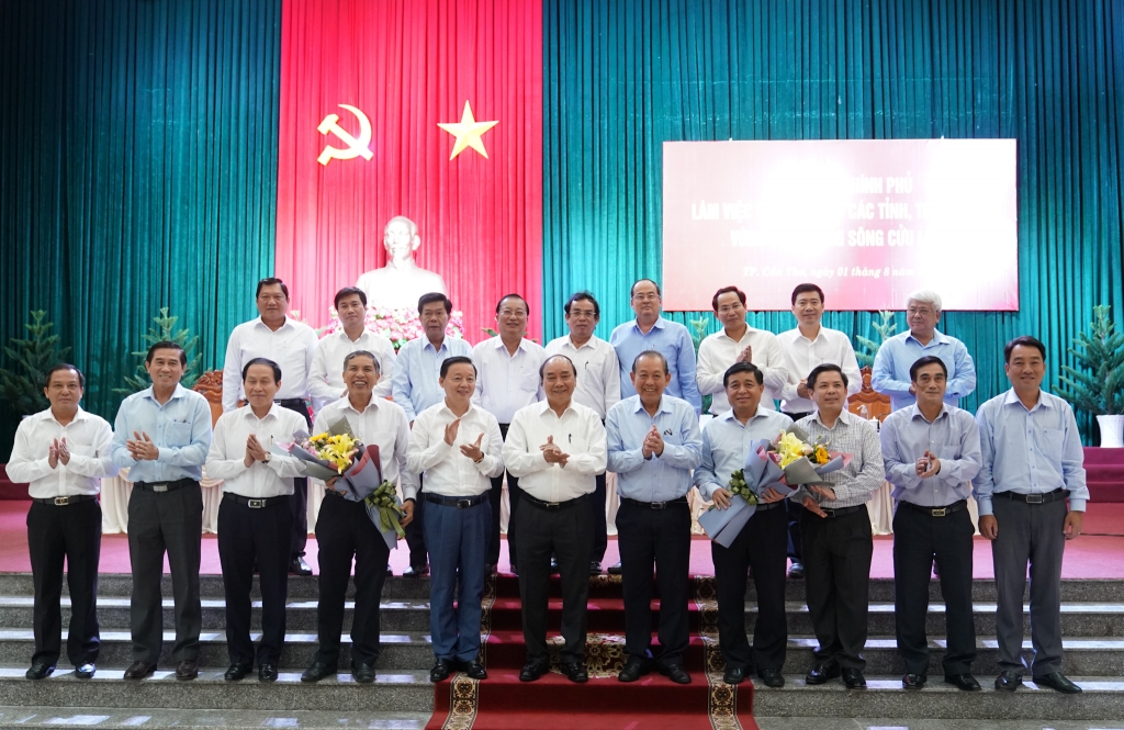 thuc day moi giai phap de co tang truong duong