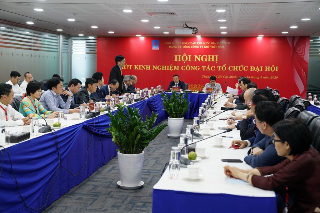 0851 anh 01 hyi nghy rut kinh nghiym ty chyc yyi hyi yyng