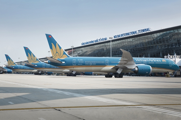 Các chuyến bay đi từ/đến Hà Nội chỉ còn Vietnam Airlines khai thác