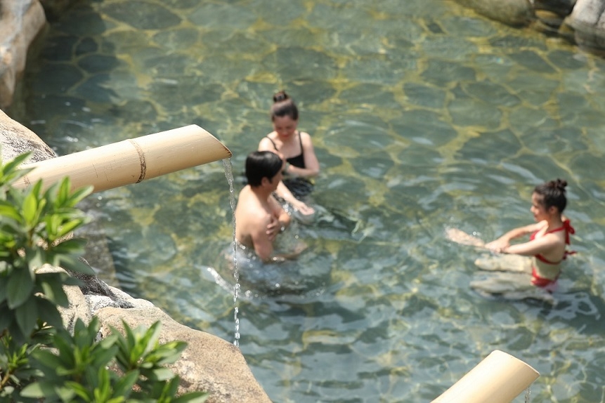 5950 yoko onsen quang hanh 17