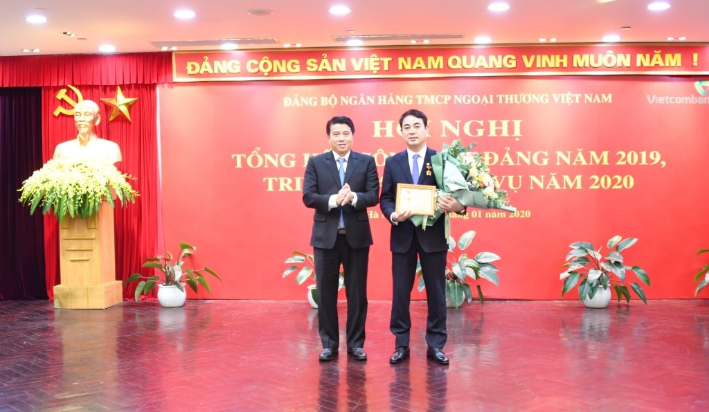 đồng chí Nghiêm Xuân Thành – Bí thư Đảng ủy Vietcombank 