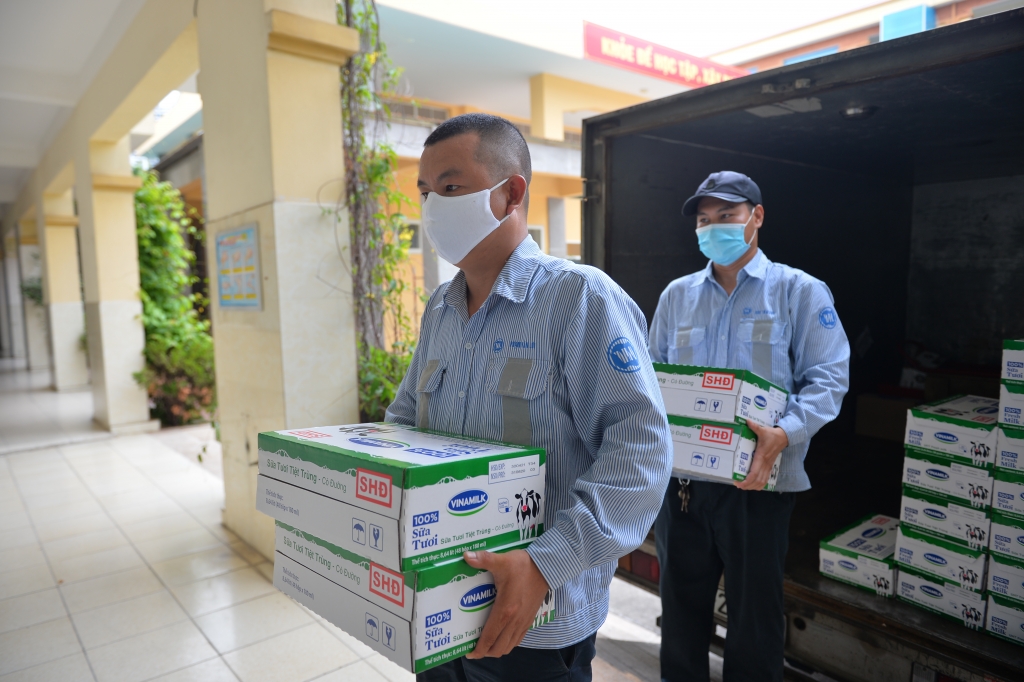 Sữa học đường nhân đôi niềm vui đến trường của trẻ trong năm học mới
